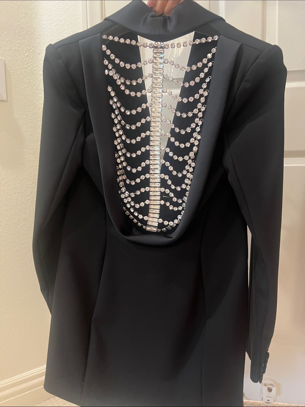 AREA BRAND! Brand new, never worn black Embellished Back Blazer Jacket 💛